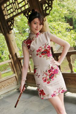 舞咲みくに